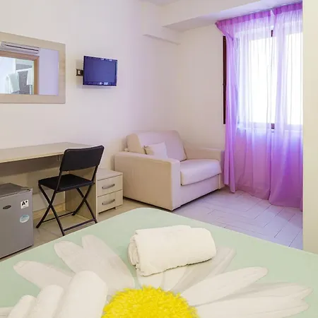 La Marina 3*