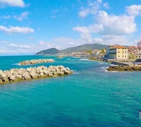 La Marina