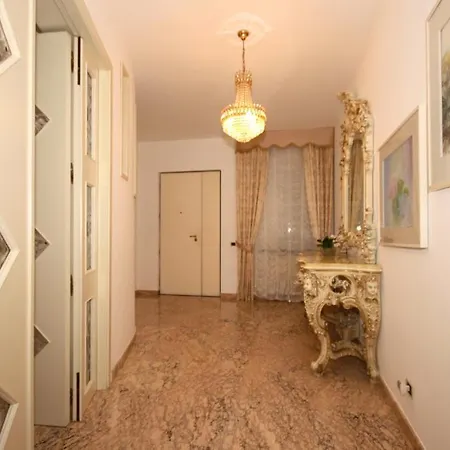 La Marina Szálloda