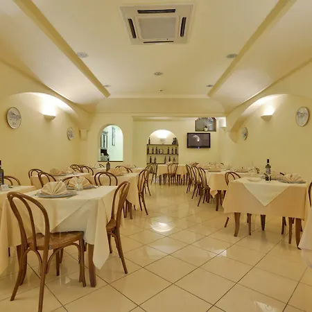 Hotel La Marina 3*